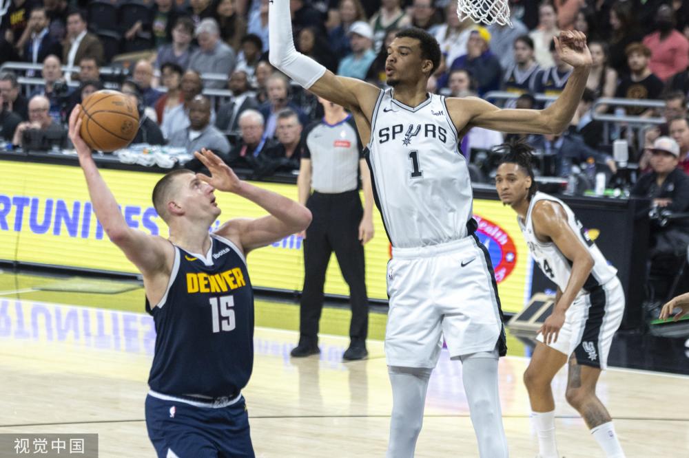 球员需要在 球员需要在